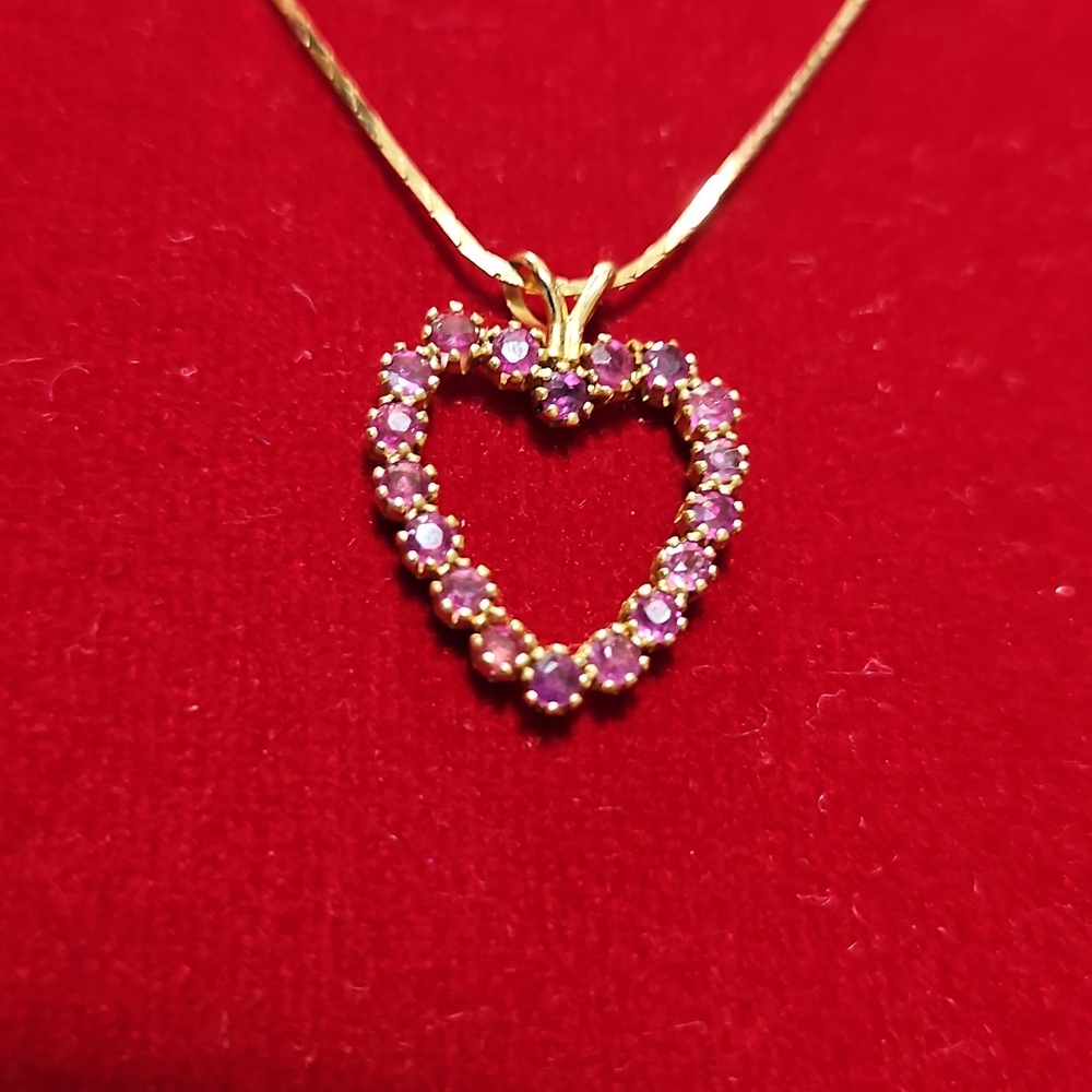 Necklace gold purple ruby heart with chain.